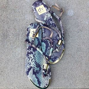 DV By Dolce Vida Snakeskin Thong Sandals Size 7